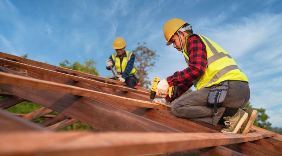 Professional Flat Roofing Installation services in Elmaton, TX